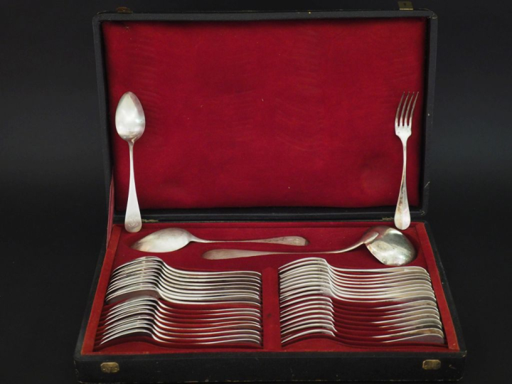 Partie de ménagère en argent 925, poinçon Minerve, modèle baguette à m