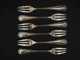 Vente aux enchères Suite de six fourchettes à dessert en argent 925, poinçon Minerve, mod