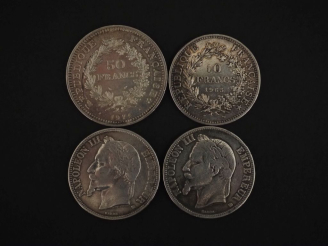 Vente aux enchères Ensemble comprenant :  une pièce de 50 Francs en argent, 1974 - une pi