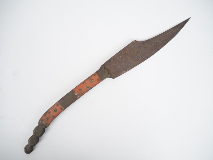 Couteau Navaja en laiton et corne.  Dim.