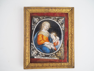 Vente aux enchères Plaque XVIIème en émail polychrome de Limoges "Sainte Anne".  Dim. 10,