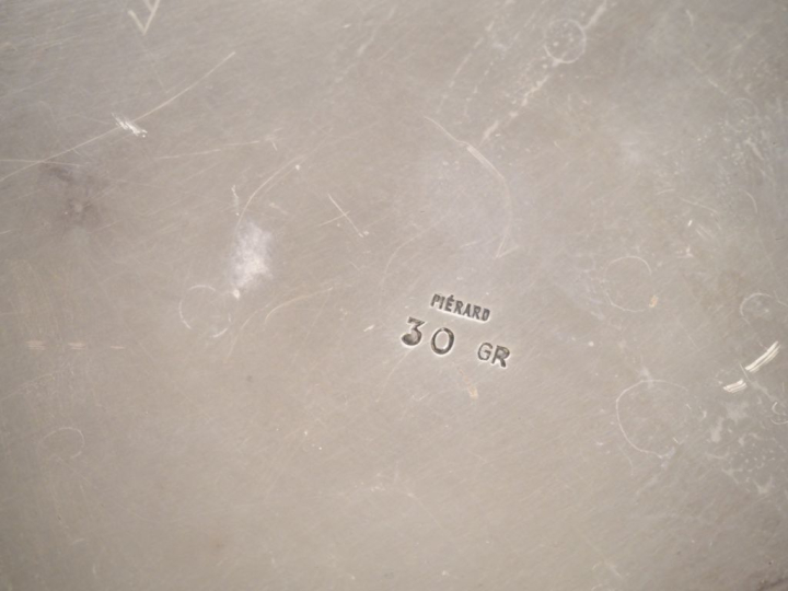 Seau à champagne en métal argenté de style Louis XVI à décor de tête d