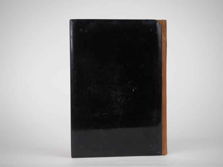 Reliure ou porte documents Napoléon III en carton mâché noir et marque