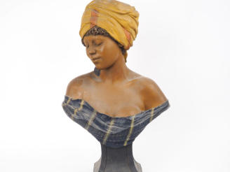 Vente aux enchères GOLDSCHEIDER.  "buste d'orientale au turban" en stuc polychrome.  Sign