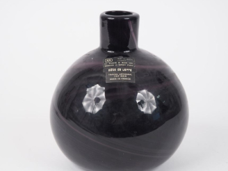 Vente aux enchères LES VERRIERS DE MAURE-VIEILLE MANDELIEU LA NAPOULE. Vase en verre aube