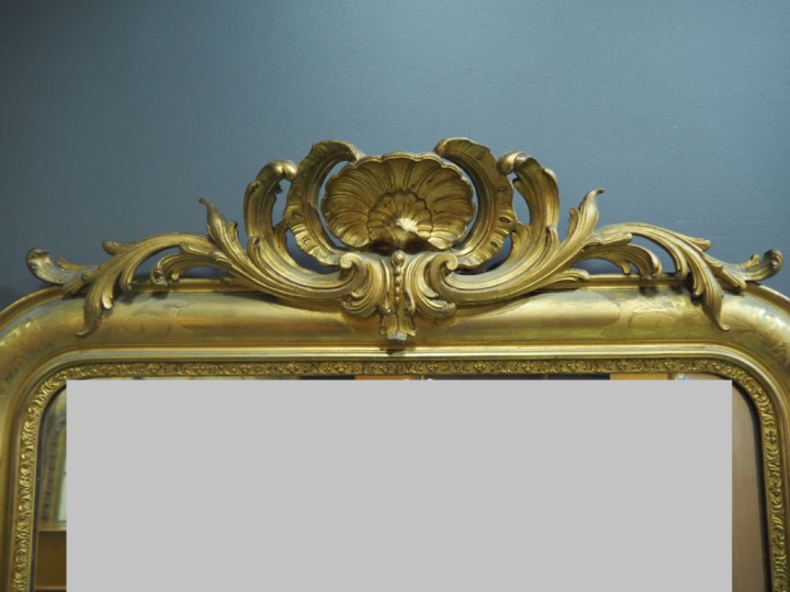 Paire de glaces de cheminée Napoléon III en bois et stuc doré, à décor