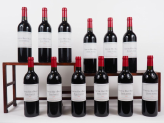 Vente aux enchères 12 BOUTEILLES CHÂTEAU HAUT BAILLY GCC GRAVES - 2000 - CBO