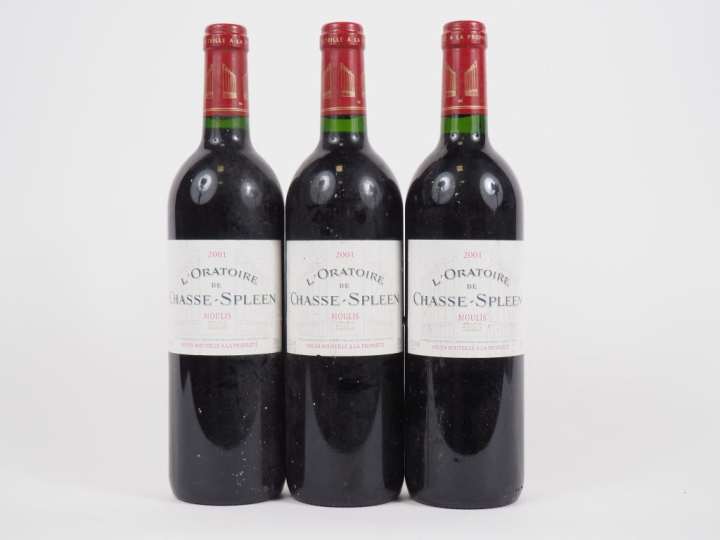 3 BOUTEILLES L'ORATOIRE DE CHASSE SPLEEN MOULIS - 2001 - 1 ETLA