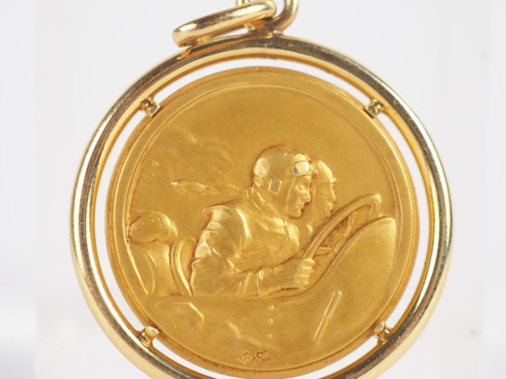 E. FRAISSE.  Médaille en or gravée "Le Comité du grand prix sportif au