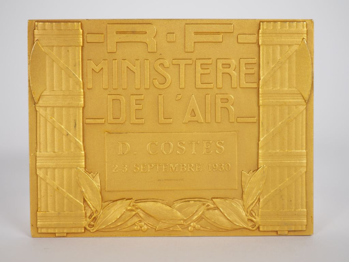 M. DELANNOY. Médaille trois ors. Ministère de l'air à D. Costes 2-3 se