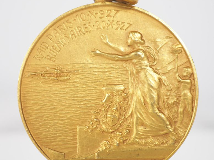 Médaille en or. Raid Paris Buenos-Aires 10 X 927 - 20 X 927 "Al piloto