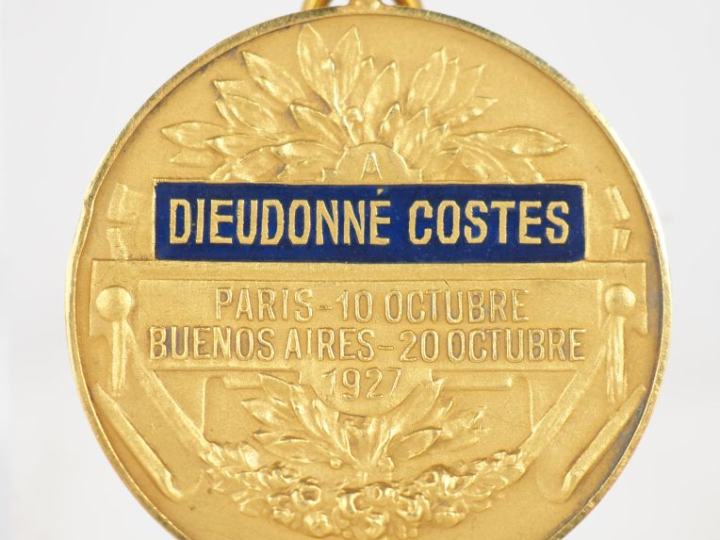 Médaille en or de la ville de Buenos-Aires offerte à Dieudonné Costes 