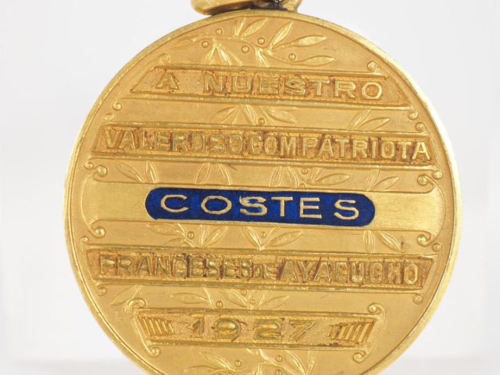 COTTUZO Y PIANA.  Médaille en or "Paris Buenos-Aires", "A nuestro Vale