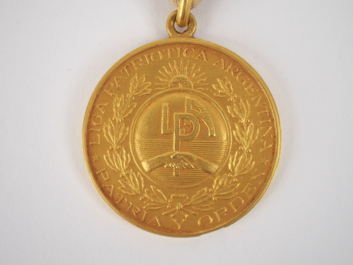 ARGENTINE  Médaille d’or de la Ligue patriotique argentine par Gottuzo