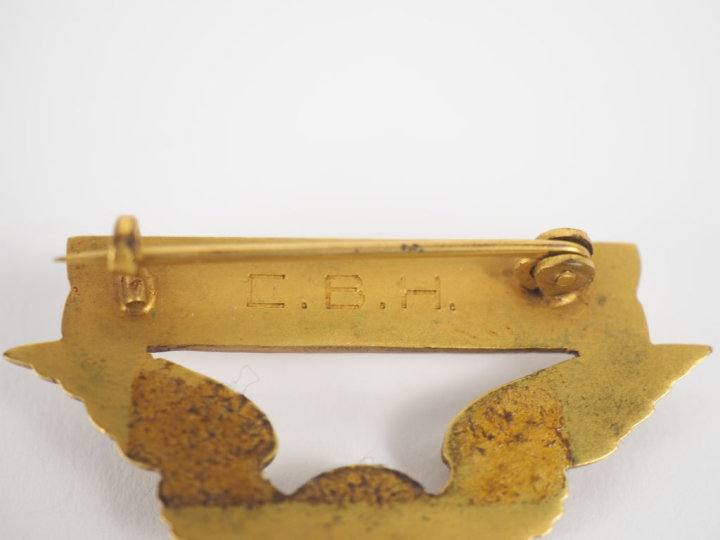 G. DEVREESE.  Médaille en métal doré à René Lefèvre, portant la mentio