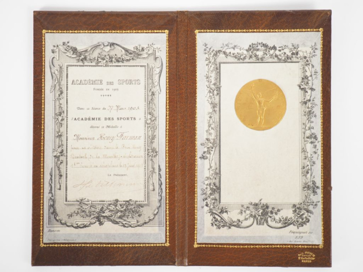 Médaille de l'Académie des Sports à Henri Farman 1908 pour sa victoire