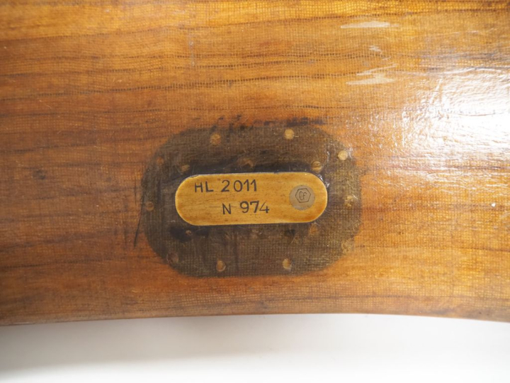 Grande hélice pour Stampe SV4.  En bois recouvert de toile enduite.  L