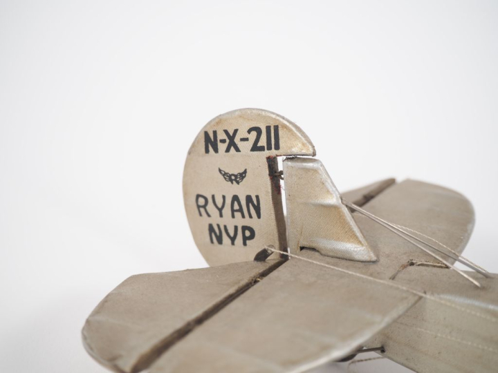 Reproduction du Spirit of St Louis.  Dim. 9 x 49 x 30 cm