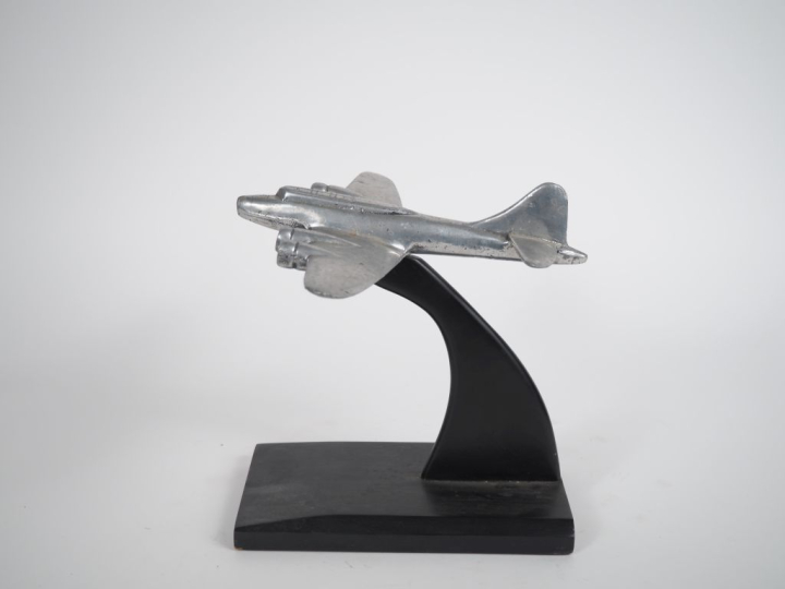 Avion bureau en aluminium.