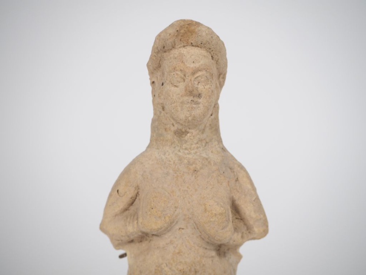 Iran (Suse), v. 1500-1100 av. J.-C. Idole féminine (déesse Astarté) se