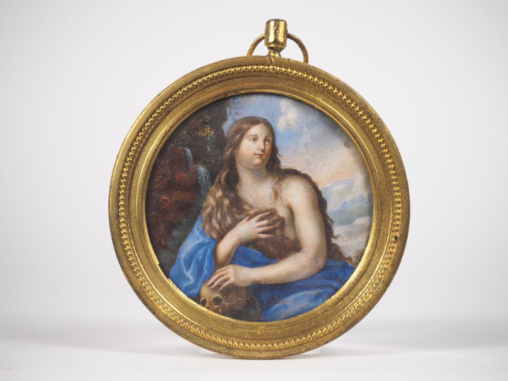 Miniature XVIIIème dans un cadre en bronze doré, "Sainte Madeleine". D