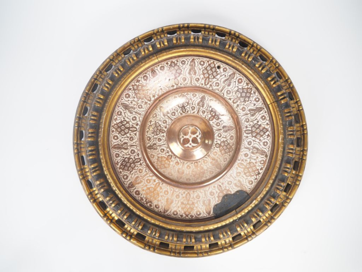 Grand Plat XVIème Hispano-mauresque en faïence lustrée à décor émaillé