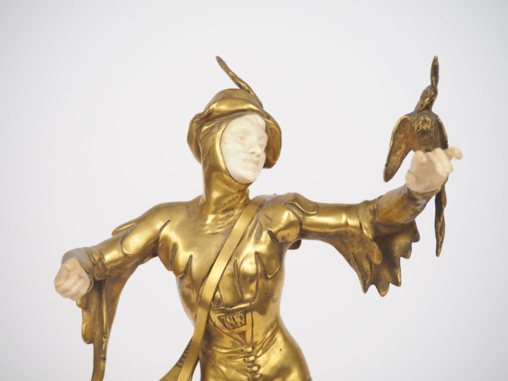 Maurice CONSTANT. "Le jongleur". Sculpture chryséléphantine. Signée et