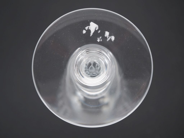 BACCARAT. Partie de service de verres en cristal comprenant 10 verres 