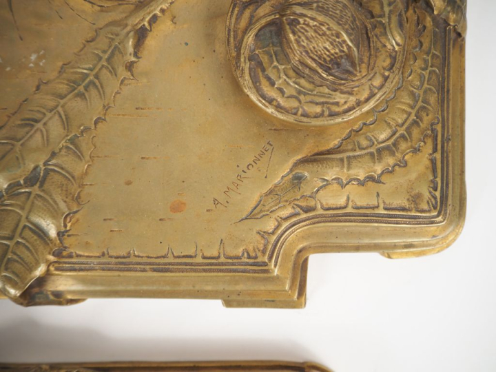 Albert MARIONNET. Nécessaire de bureau 3 pièces en bronze à décor en l