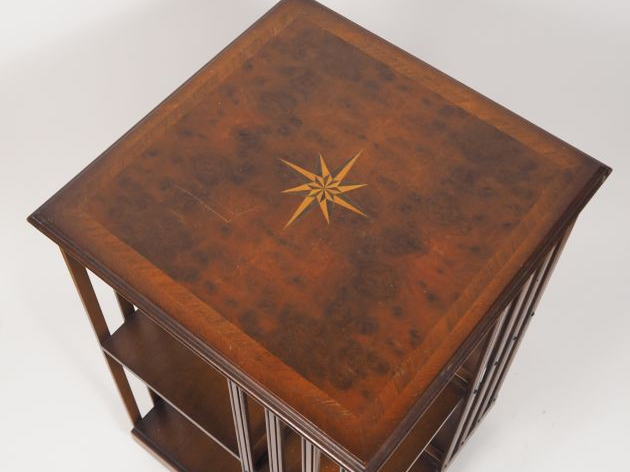 Bibliothèque tournante. Dim. 80 x 47 cm