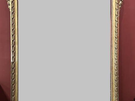Grand miroir Napoléon III de style Louis XVI en bois mouluré sculpté e