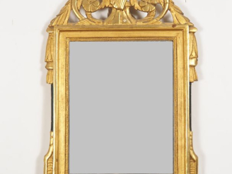 Vente aux enchères Miroir Napoléon III de style Louis XVI en bois et stuc doré à décor aj