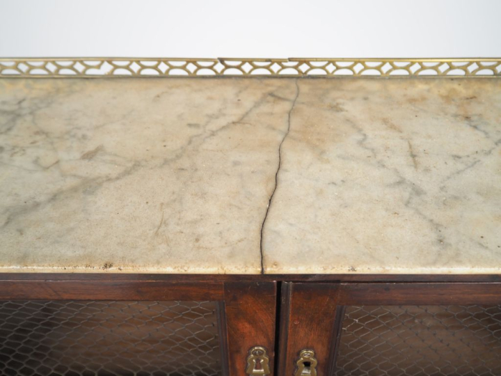 Bonheur du jour Louis XVI en acajou et placage d'acajou, dessus marbre