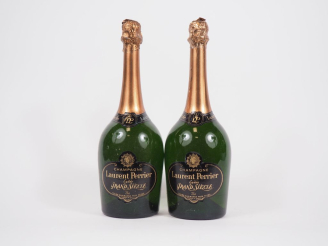 Vente aux enchères 2 BOUTEILLES CHAMPAGNE LAURENT PERRIER "CUVÉE GRAND SIÈCLE"
