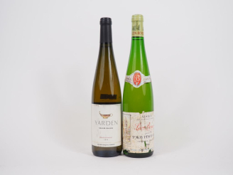 Vente aux enchères 2 BOUTEILLES : 1 GEWURZTRAMINER YARDEN GALILÉE 2014/1 TOKAY PINOT GRIS