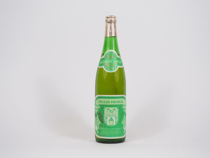 1 BOUTEILLE MULLER THURGAU ROUNICKÉ ZAMECKÉ 