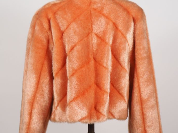 BALMAIN Manteau court imitation fourrure en acrylique, de couleur saum