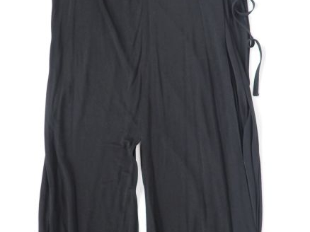 Sonia RYKIEL Ensemble comprenant :  - un pantalon fluide noir en visco