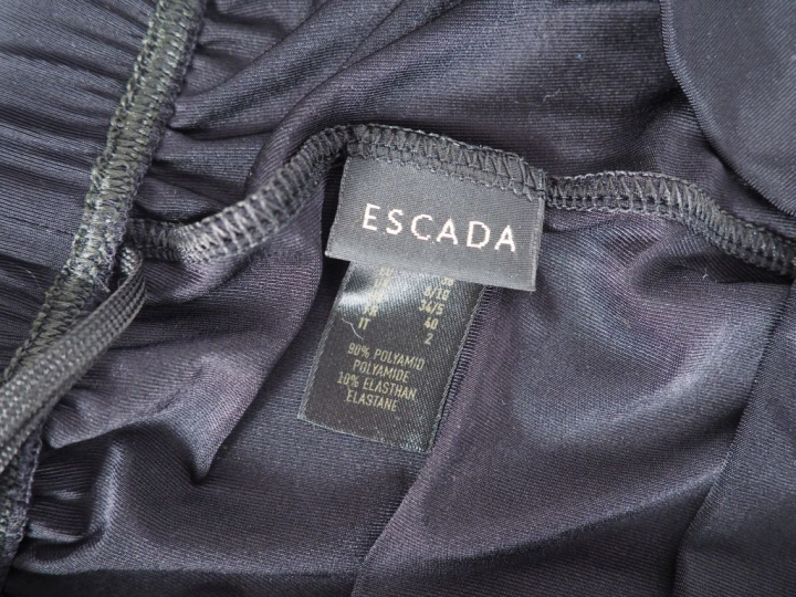 ESCADA Ensemble pantalon et caraco noir en polyamide et élasthane.  Le