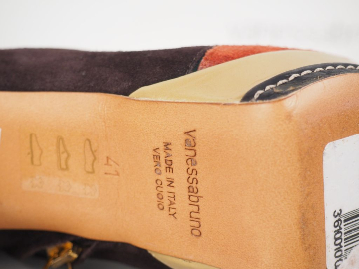 Vanessa BRUNO Paire de bottines à talon et plateforme en cuir et daim 