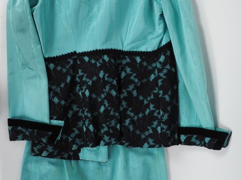 ALIMIA, Paris - Genève,  Ensemble de tailleur, veste et jupe, vert d'e