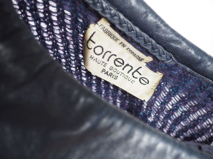 TORRENTE, Haute Boutique, Paris Ensemble pull pantalon.  Le pantalon à