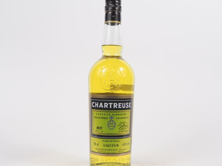 1 BOUTEILLE CHARTREUSE JAUNE - 2023