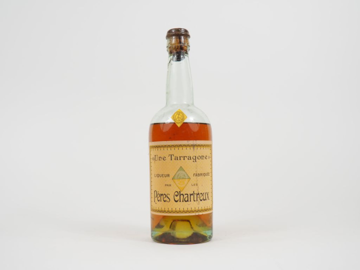 1 BOUTEILLE (50 CL) CHARTREUSE JAUNE "UNE TARRAGONE" PERIODE 1921-1929