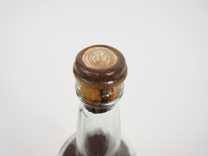 1 BOUTEILLE (50 CL) CHARTREUSE JAUNE "UNE TARRAGONE" PERIODE 1921-1929