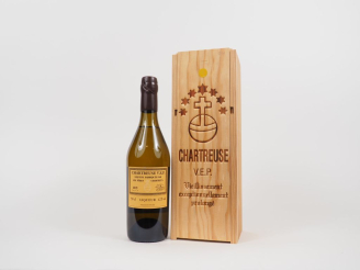 Vente aux enchères 1 BOUTEILLE (50 CL) CHARTREUSE JAUNE VEP - 2016 - N°01305