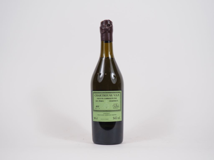 1 BOUTEILLE (50 CL) CHARTREUSE VEP - 2004 - CAPSULE CIRE ABIMÉE