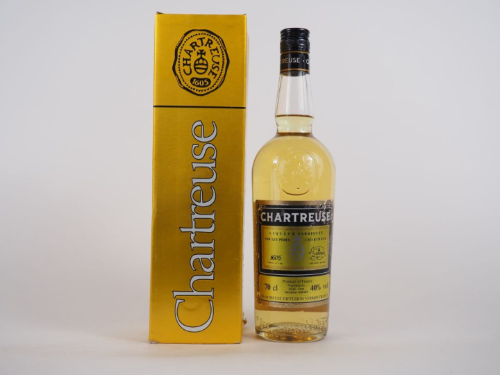 1 BOUTEILLE CHARTREUSE JAUNE PERIODE 1982-1992 - ELA - FOND ÉTUI ACCID