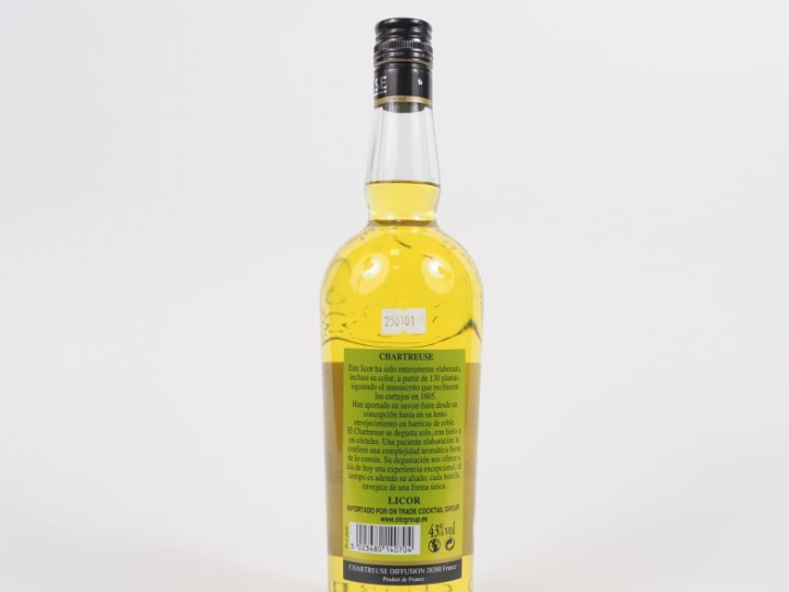 1 BOUTEILLE CHARTREUSE JAUNE - 2022