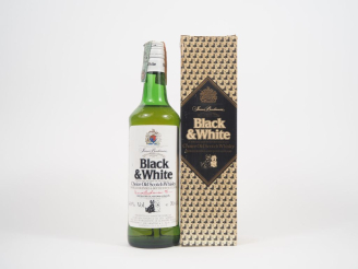 Vente aux enchères BLACK AND WHITE OLD SCOTCH WHISKY 70 cl - 40 %